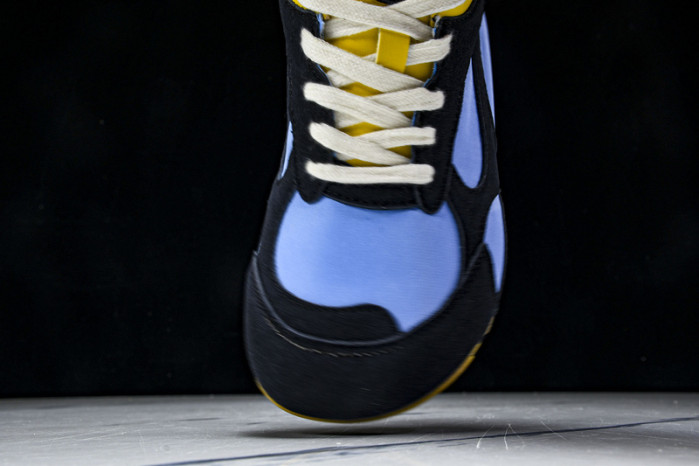 b0tt*ga Ven*ta sneaker