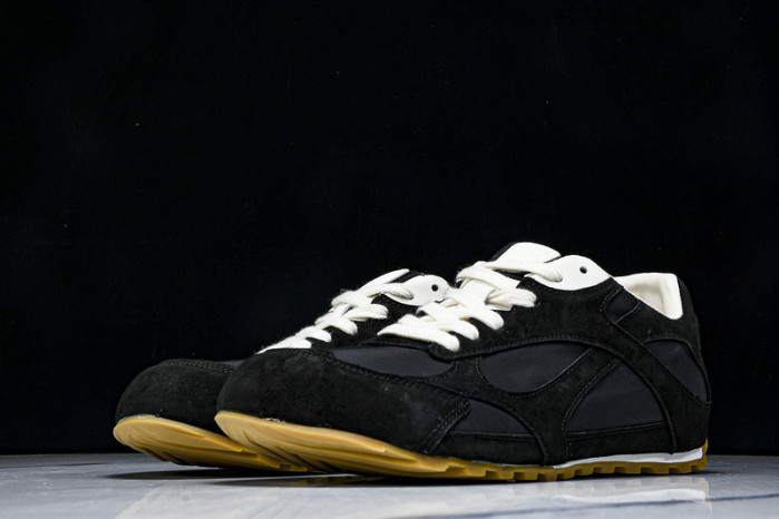 b0tt*ga Ven*ta sneaker