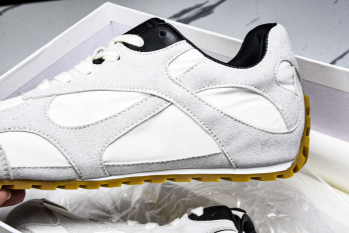 b0tt*ga Ven*ta sneaker