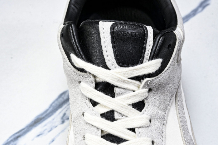 b0tt*ga Ven*ta sneaker