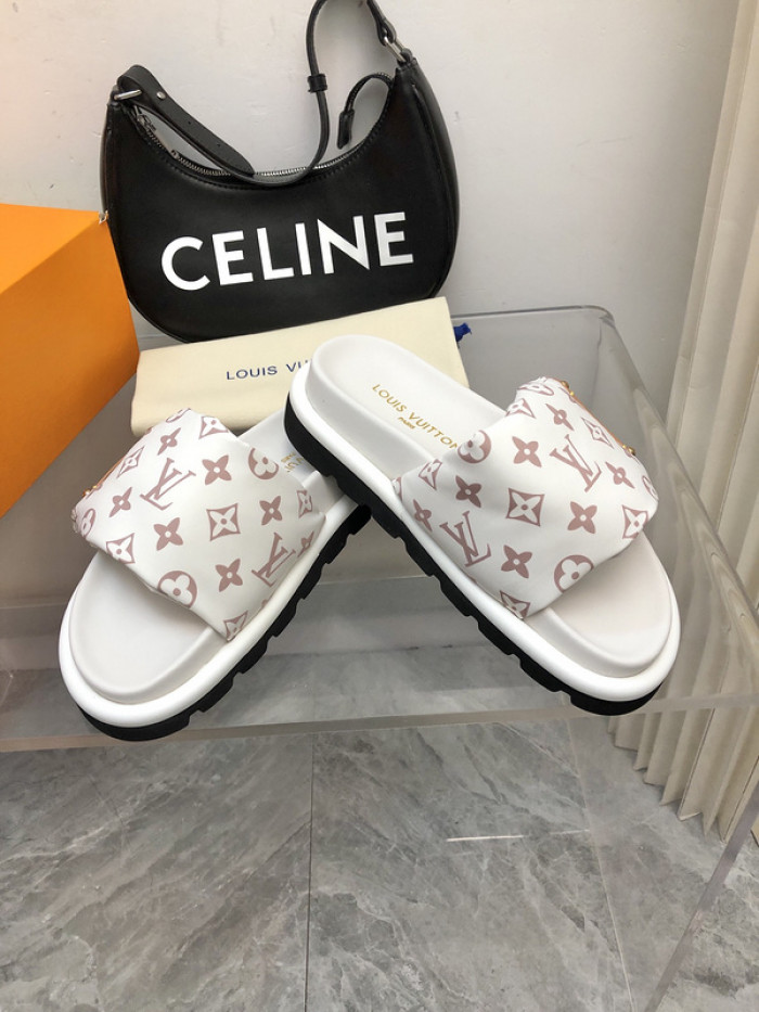 LV SLIPPERS