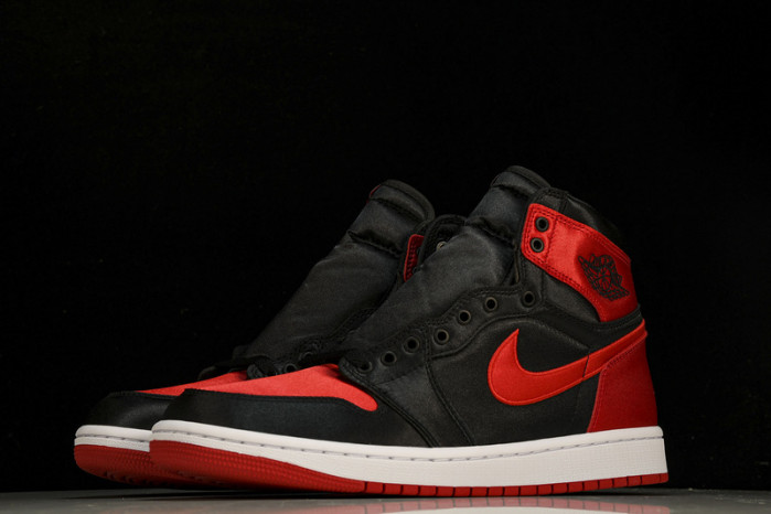 Air Jordan 1 High OG WMNS “Satin Bred” FD4810-061