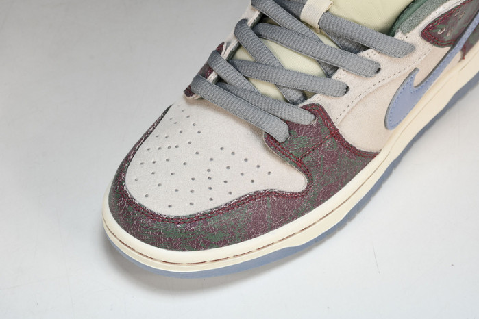 Crenshaw Skate Club x Nike SB Dunk Low  FN4193-100
