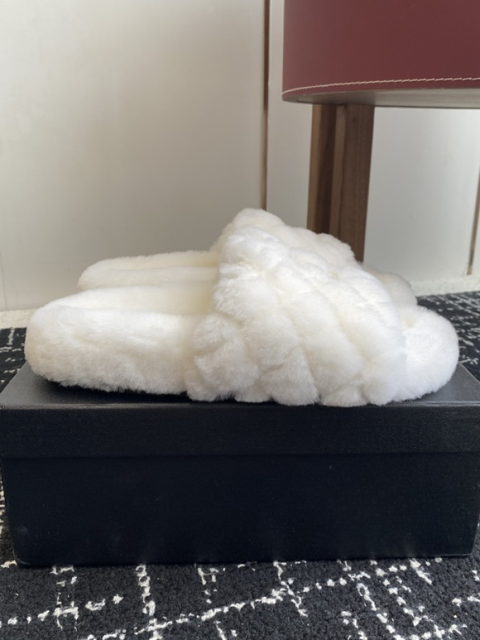 CH*NEL SLIPPERS