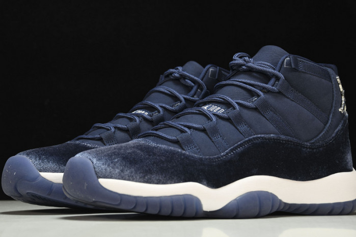 Air Jordan 11   wmns AR0715-441