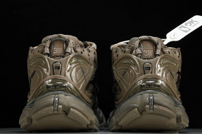 BLCG RUNNER W3RBQ-2010