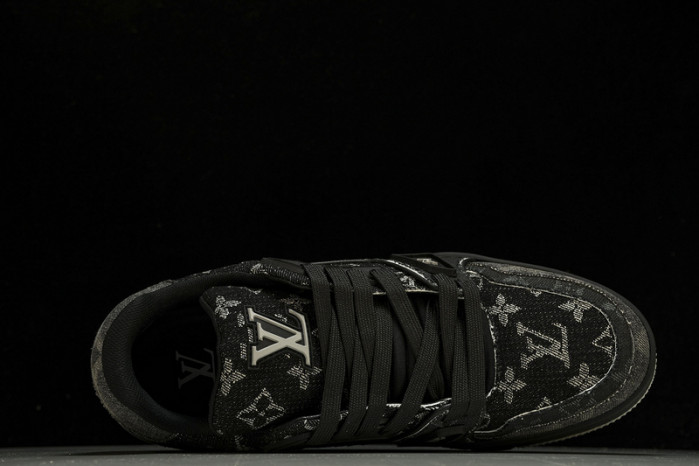 LV SNEAKER LOW 020401