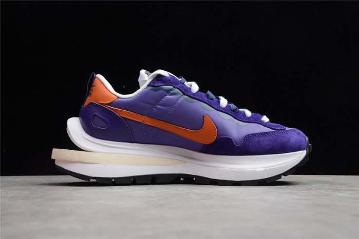 Nike Vaporwaffle sacai Dark Iris  DD1875-500