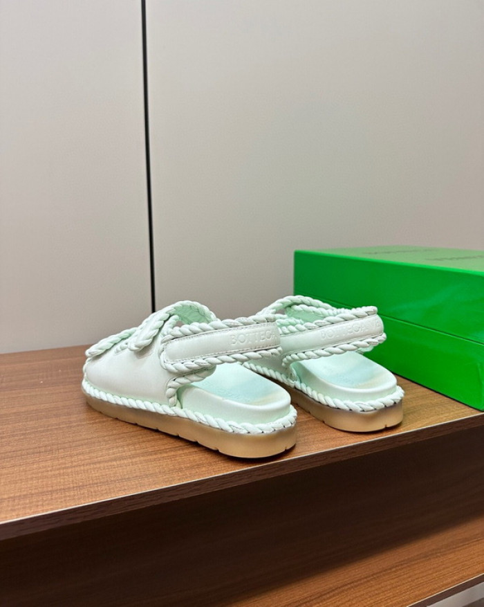 b0ttega Ven*ta slides