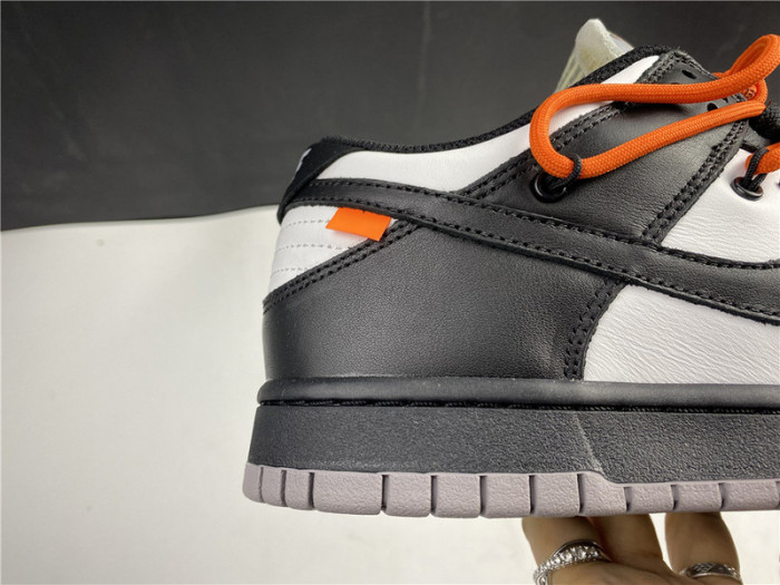 OF x Nike Dunk Low CT0856 -001