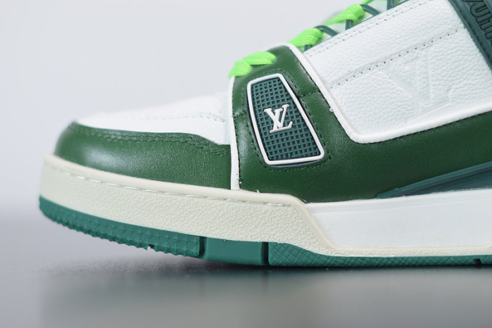 LV SNEAKER LOW YEE-001