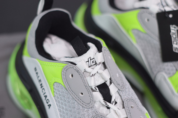 BLCG Sneaker Triple.s.Gomma Grey White Green 541624 W2FR1 8297