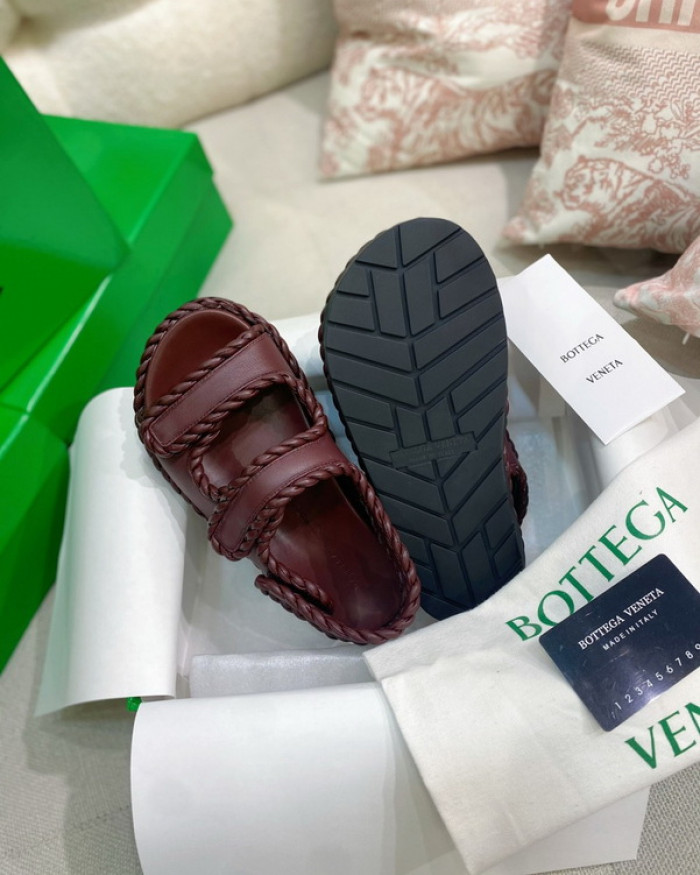 b0ttega Ven*ta slides