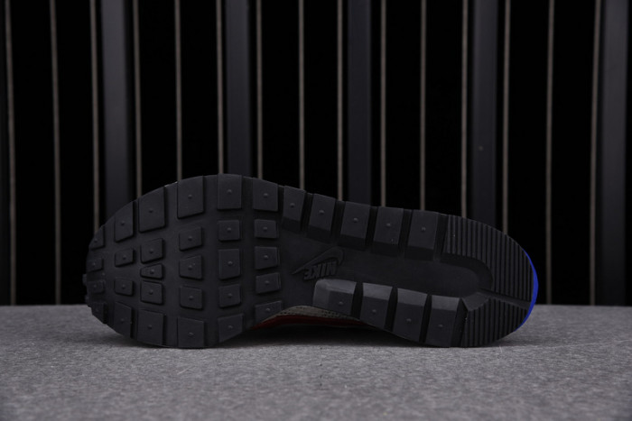 Nike Vaporwaffle sacai Sport Fuchsia Game Royal  CV1363-100