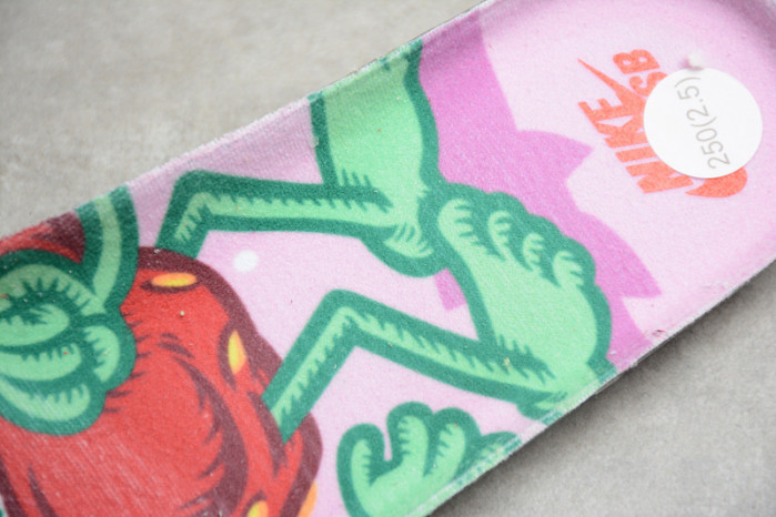 Nike SB Dunk High "Strawberry Cough" - CW7093 600