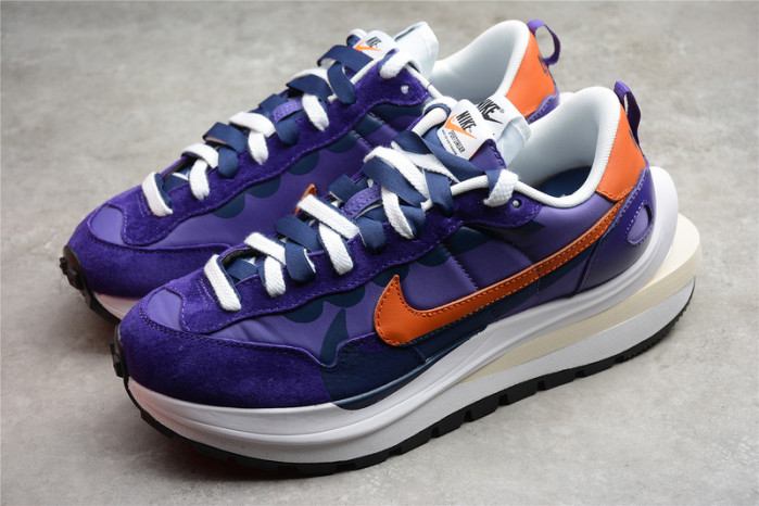 Nike Vaporwaffle sacai Dark Iris  DD1875-500