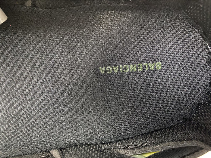 BLCG Track.2 black and green 568614 W3AE1 2311