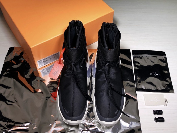 Air Fear Of God 1 SA Black  AT9915-001